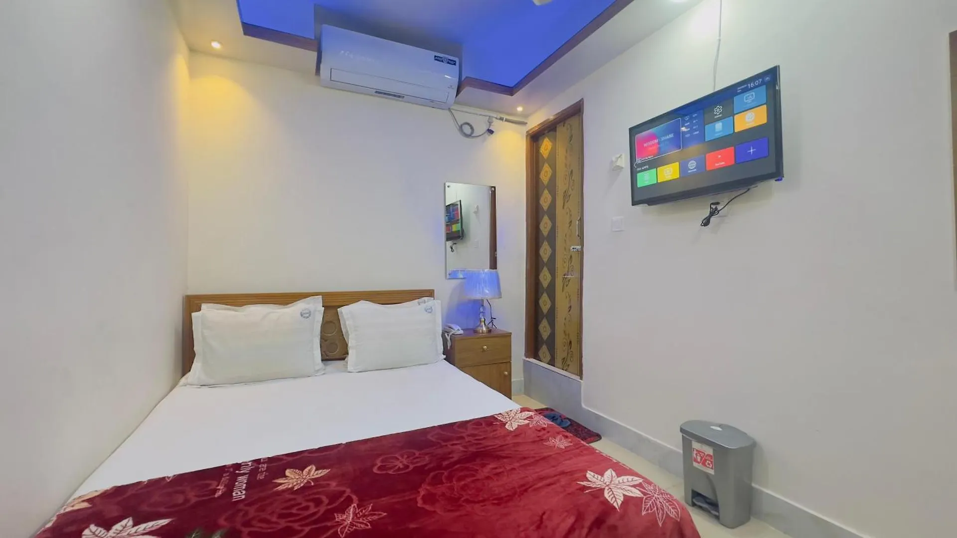 Hotel Blue Sky Residential 达卡